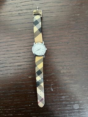Burberry nova check Watch